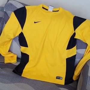 Nike boys XL gold black long sleeve tshirt